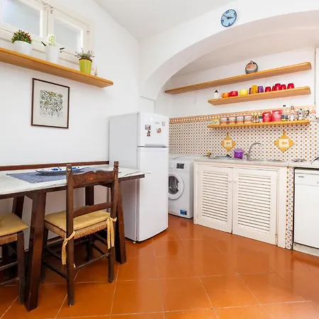 Semesterbostad Casa Simona - Center - 5 Min To The
